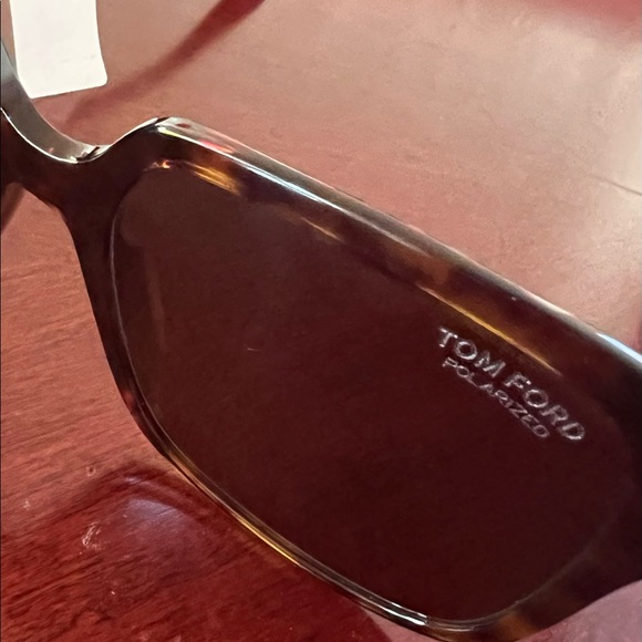 Brand new in original box: Tom Ford Faye polarized sunglasses 56mm